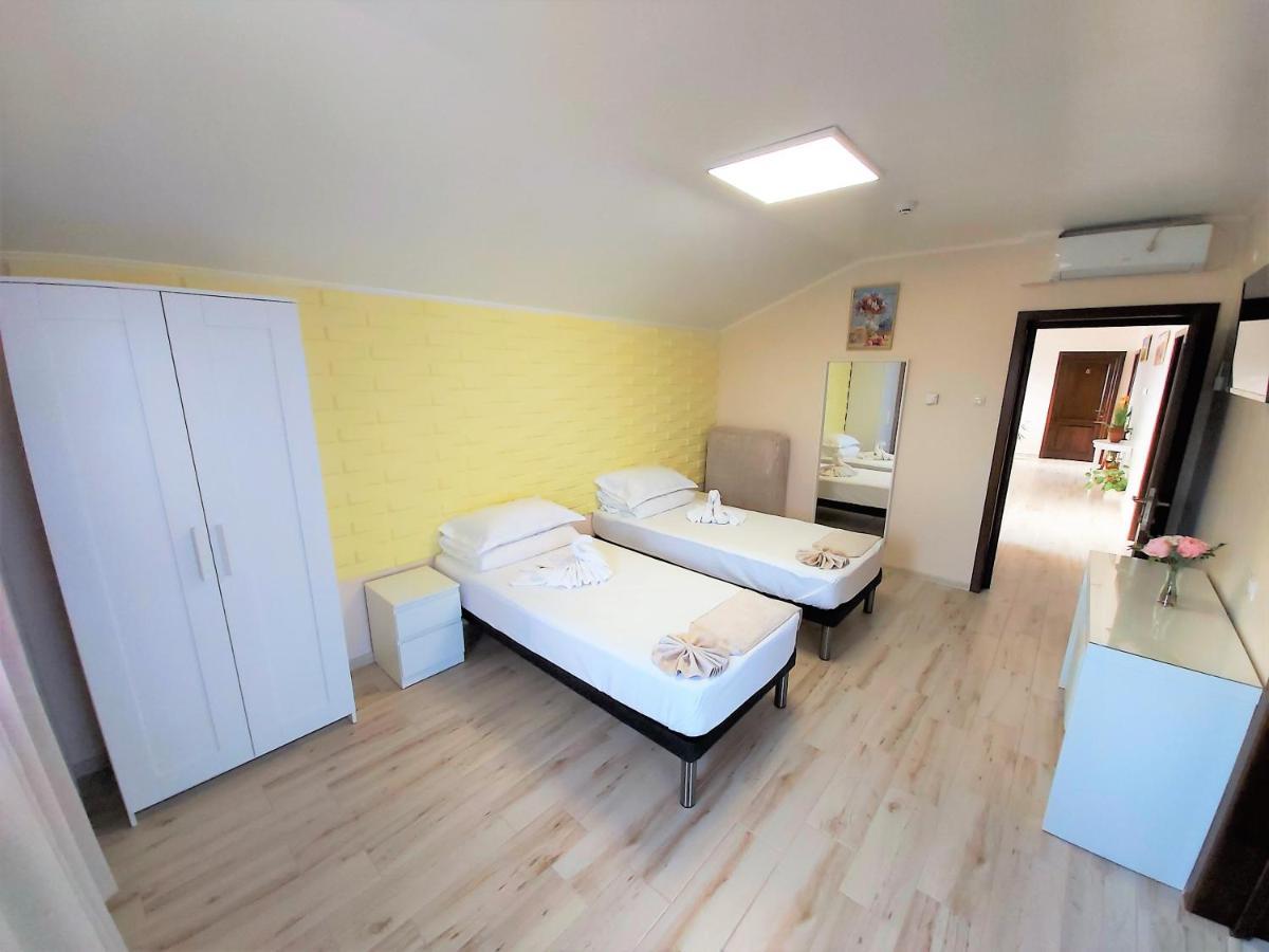 Camere De Inchiriat Baltenii De Sus Exterior photo